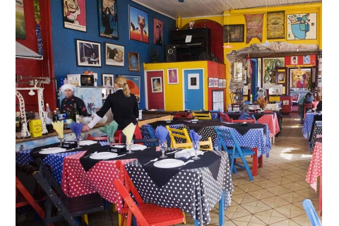 開一家餐廳如何利用好色彩設(shè)計？餐廳色彩設(shè)計的心理學(xué)影響