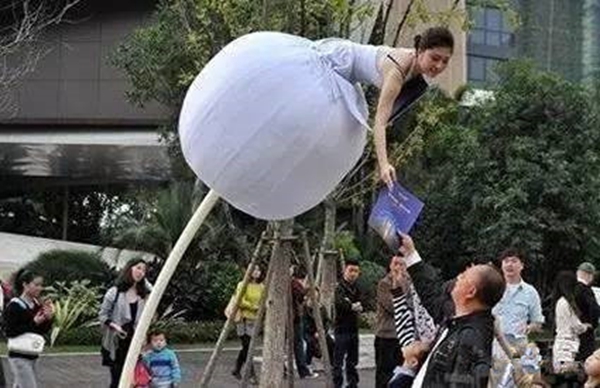 餐廳派傳單的N種姿勢 這樣發(fā)能省掉20萬的廣告費(fèi)！