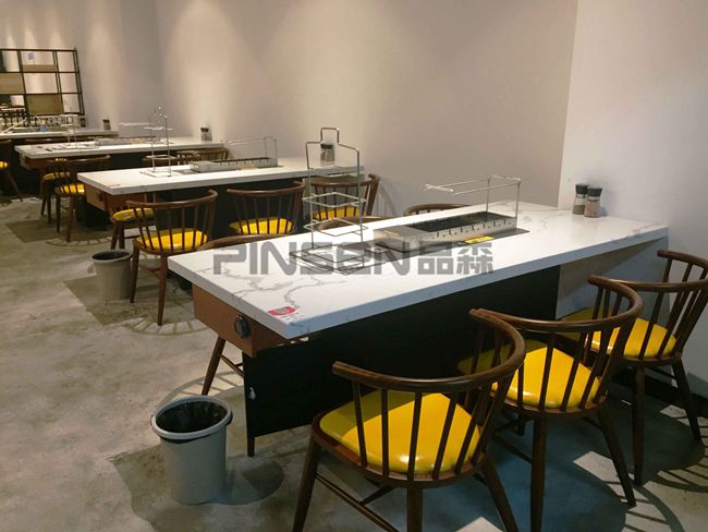 哈妮羊主題餐廳桌子卡座