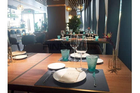 西式餐廳桌椅家具定制工廠怎么找？上海哪里賣餐桌椅？